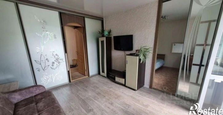 3-комн квартира ул Защитников Отечества, 105,  д. 105