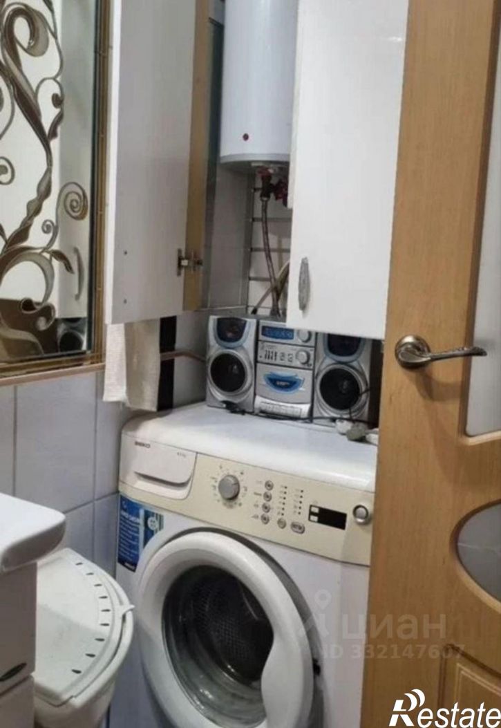 3-комн квартира ул Защитников Отечества, 105,  д. 105