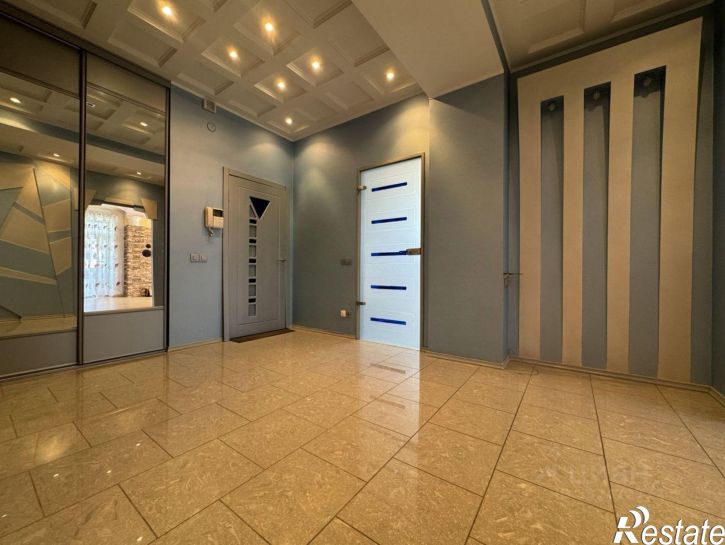3-комн квартира Октябрьский пр-кт, 92а,  д. 92а