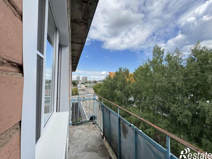 1-комн квартира ул Молодой Гвардии, 100,  д. 100