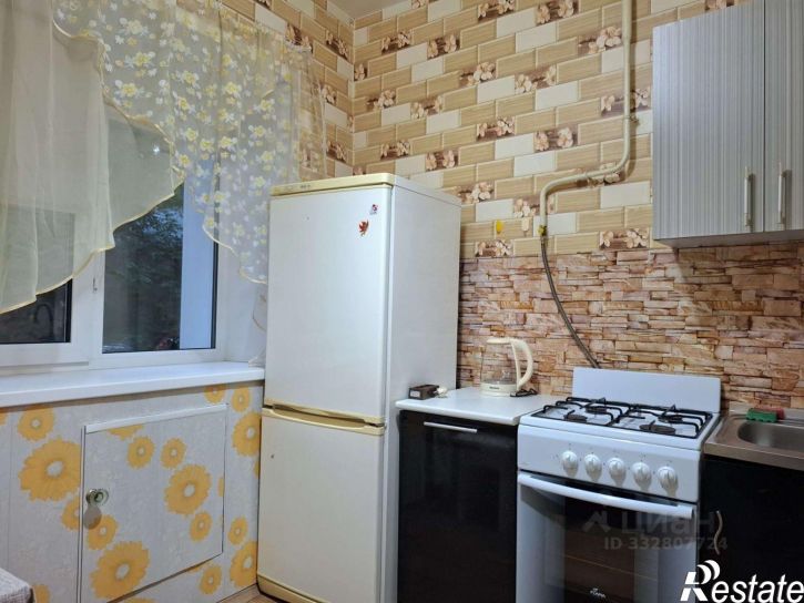 2-комн квартира ул Защитников Отечества, 81,  д. 81