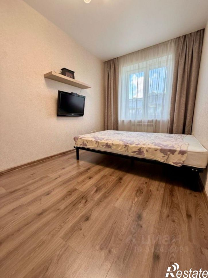 1-комн квартира ул Старославянская, 10,  д. 10