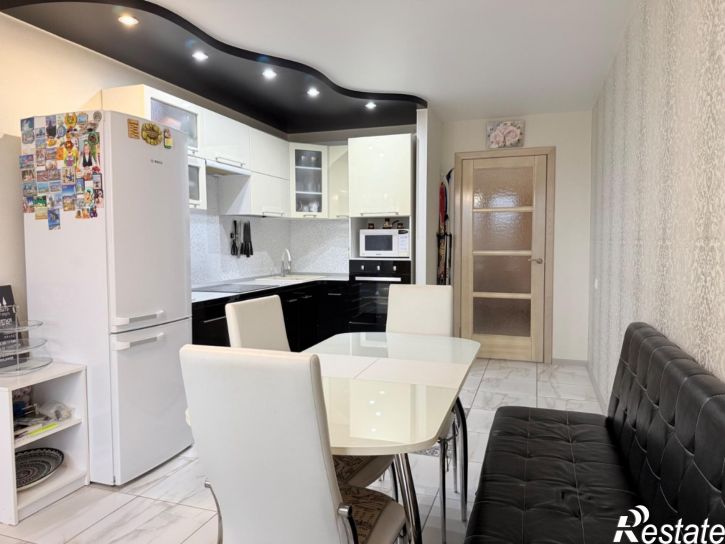3-комн квартира Азина ул, 17