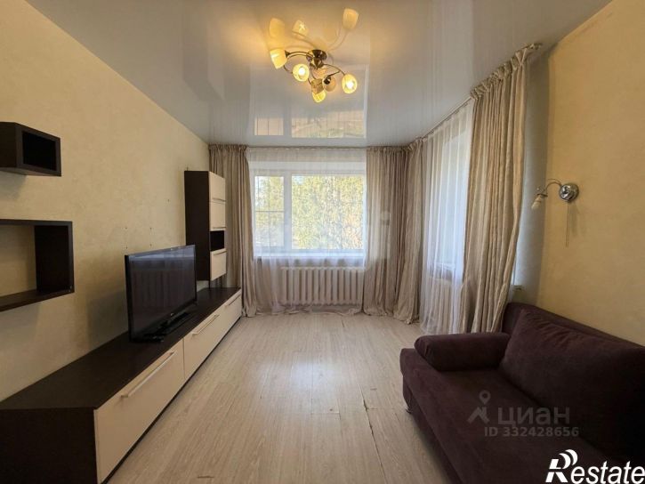 3-комн квартира улица Воровского, 121,  д. 121