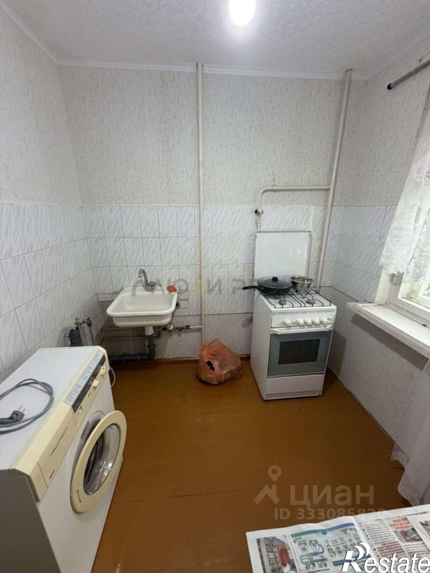 Купить комнату за 1 680 000 рублей на ул Защитников Отечества, 34