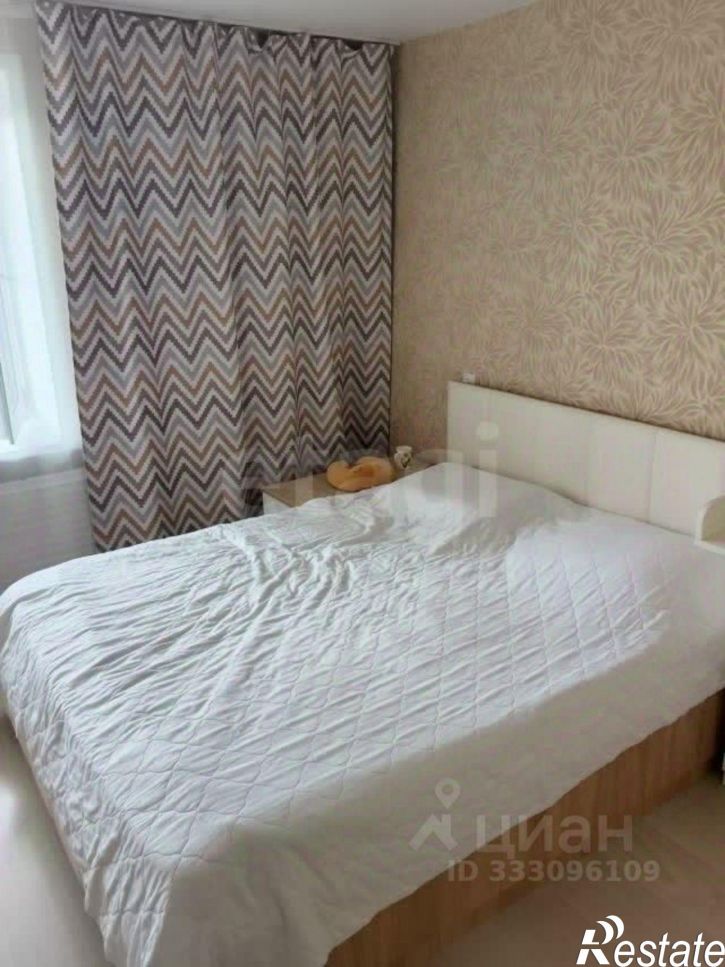 3-комн квартира ул Сутырина, 1,  д. 1