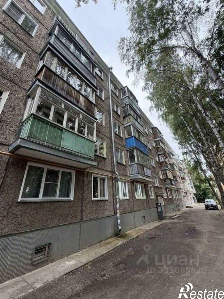 Комната ул Защитников Отечества, 34,  д. 34