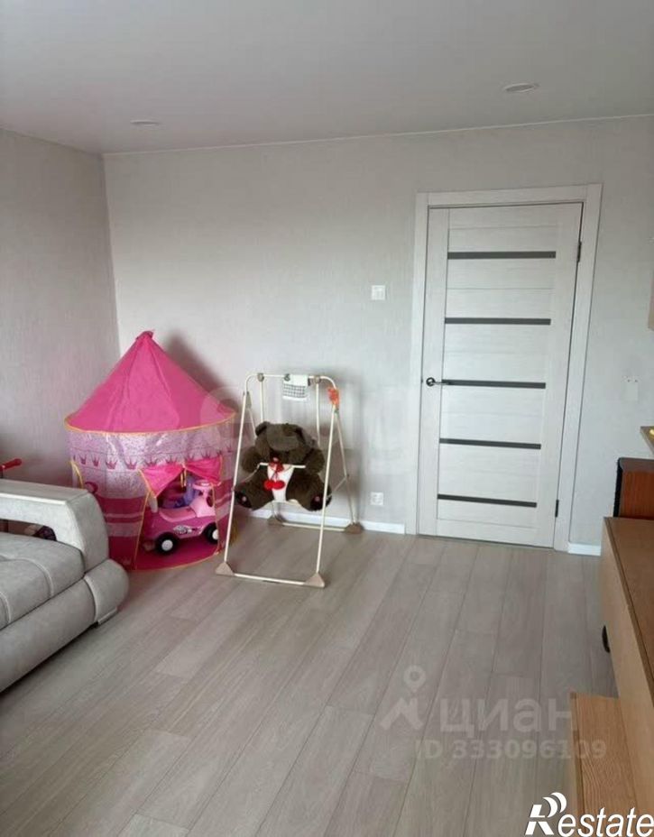 3-комн квартира ул Сутырина, 1,  д. 1