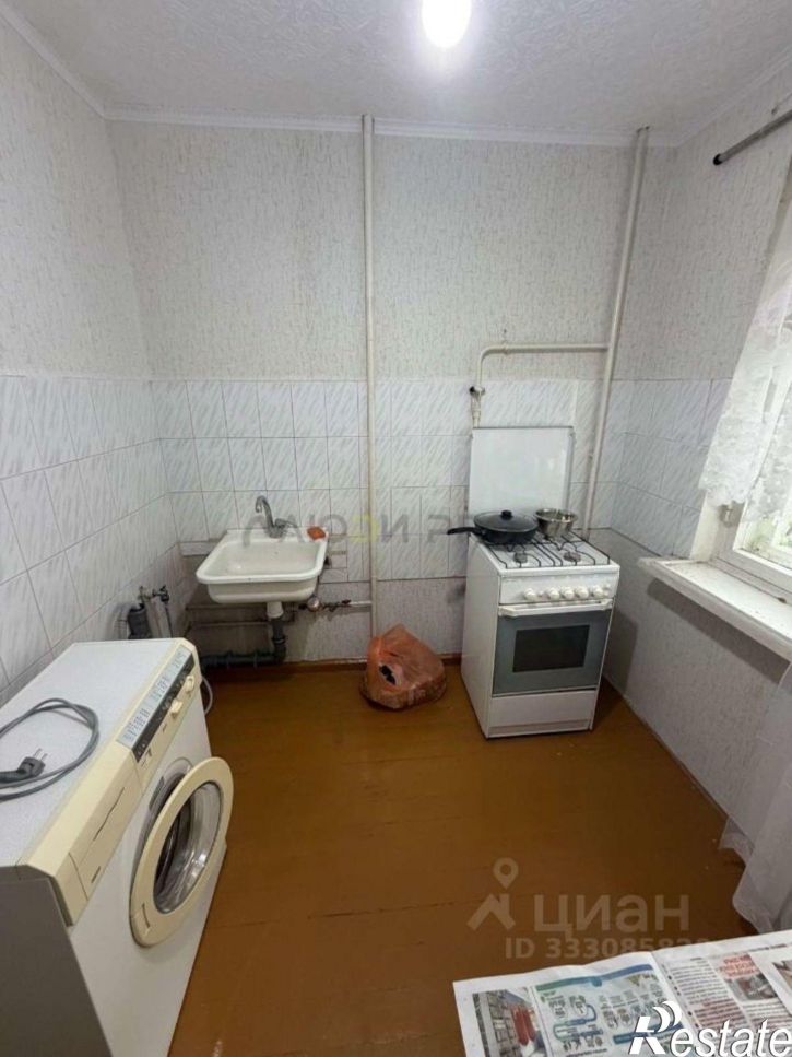 Комната ул Защитников Отечества, 34,  д. 34