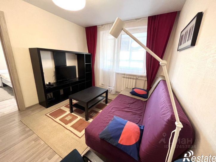 2-комн квартира ул Пугачева, 10,  д. 10