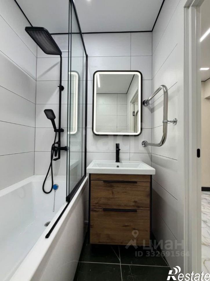 2-комн квартира ул Конституции, 13Б,  д. 13Б