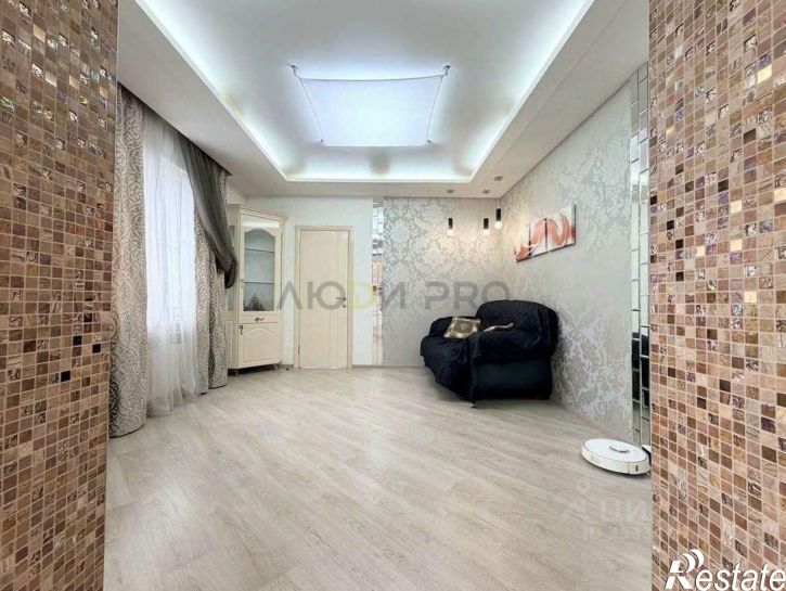 4-комн квартира Октябрьский пр-д, 18,  д. 18