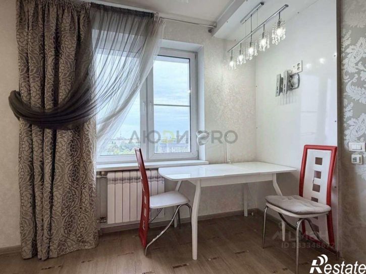 4-комн квартира Октябрьский пр-д, 18,  д. 18