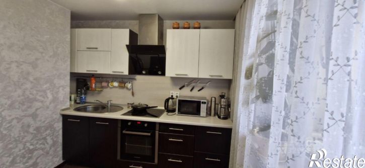 2-комн квартира ул Ивана Попова, 56 1,  д. 56 1,  к. 1