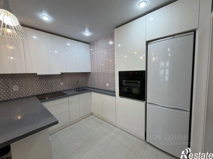 3-комн квартира ул Анжелия Михеева, 20,  д. 20