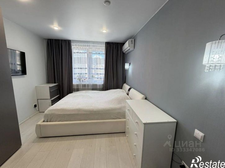 3-комн квартира ул Анжелия Михеева, 20,  д. 20