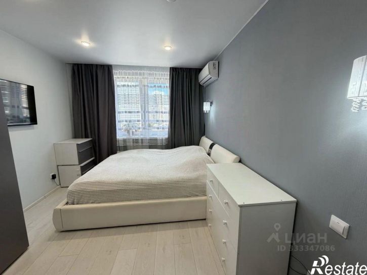 3-комн квартира ул Анжелия Михеева, 20,  д. 20