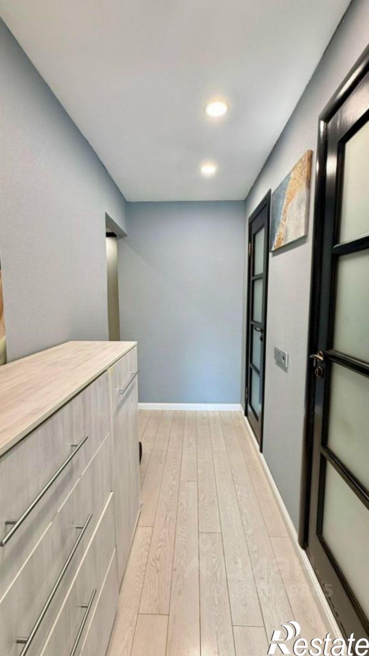 2-комн квартира ул Павла Корчагина, 240 1,  д. 240 1,  к. 1