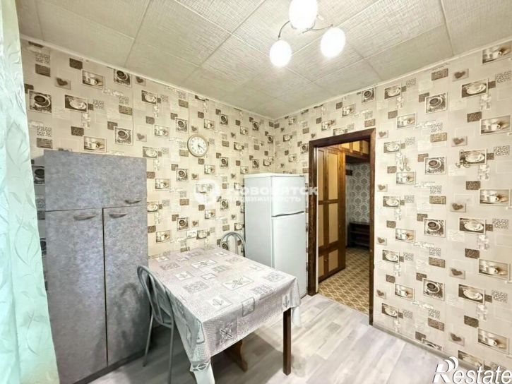 2-комн квартира улица Конституции, 5,  д. 5