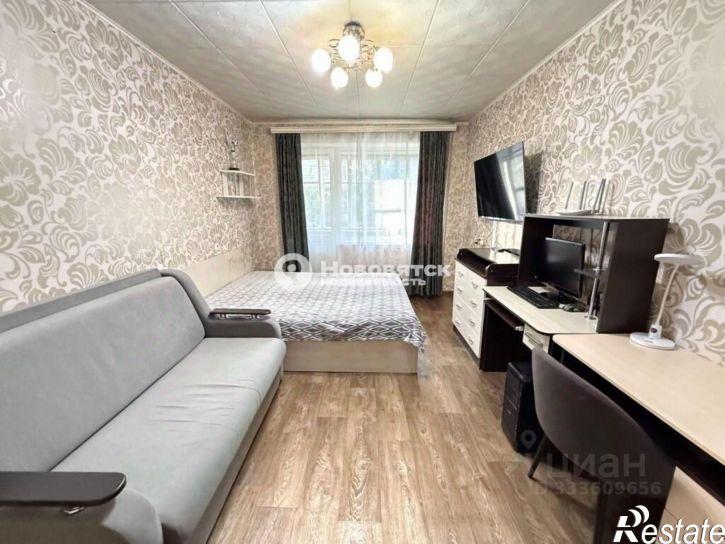 2-комн квартира улица Конституции, 5,  д. 5