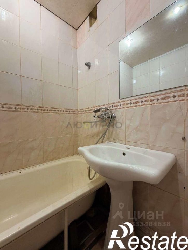 2-комн квартира улица Екатерины Кочкиной, 10 к1,  д. 10 к1