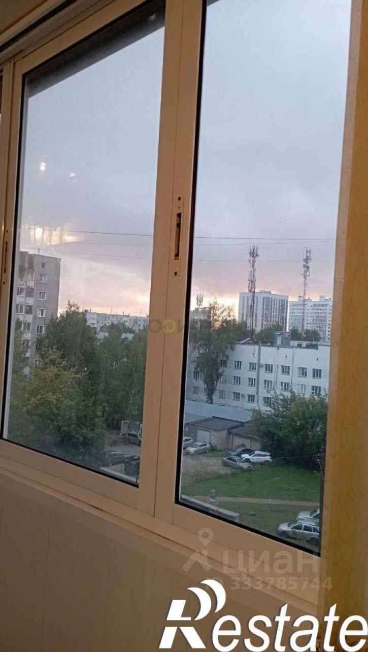 2-комн квартира улица Красина, 52/3,  д. 52/3