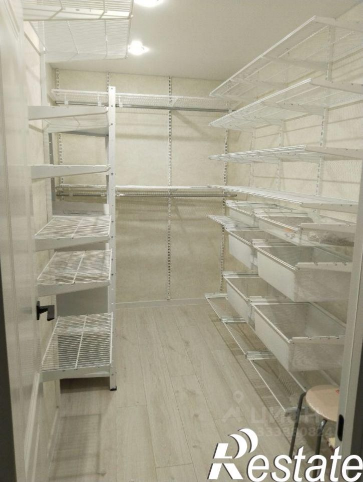 3-комн квартира улица Горбуновой, 31,  д. 31