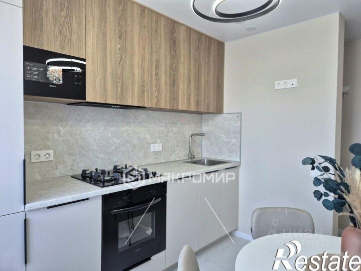 3-комн квартира проспект Строителей, 54,  д. 54