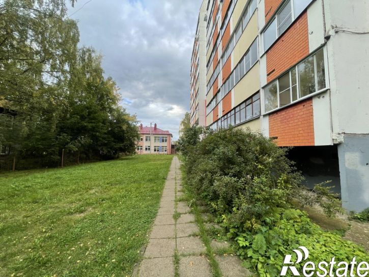 2-комн квартира улица Короленко, 23,  д. 23