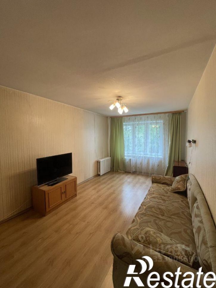 2-комн квартира улица Короленко, 23,  д. 23