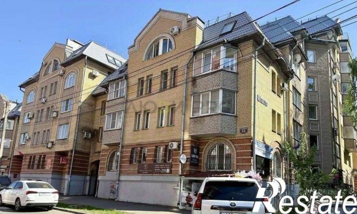 3-комн квартира Орловская улица, 52,  д. 52