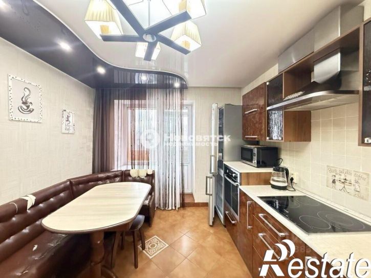 2-комн квартира улица Опарина, 5А,  д. 5А