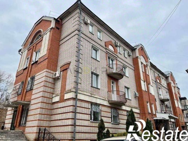 5-комн квартира улица Калинина, 59А,  д. 59А