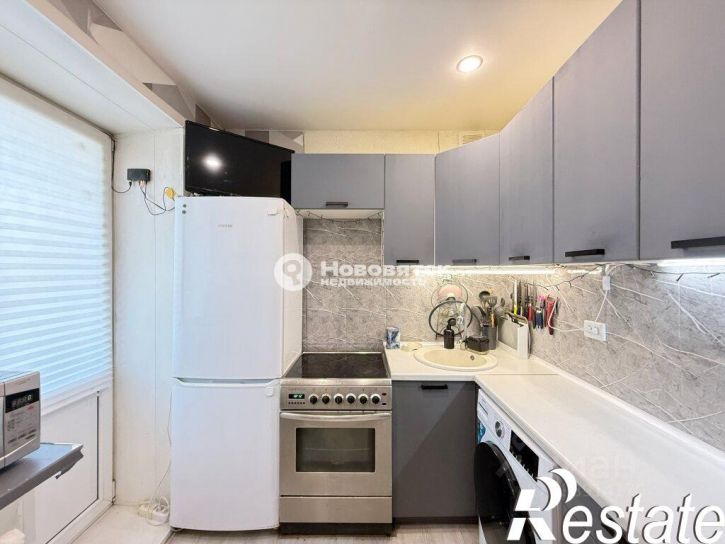 2-комн квартира улица Опарина, 3,  д. 3