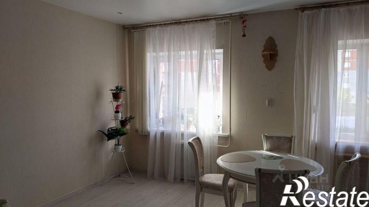 2-комн квартира улица Архитектора Валерия Зянкина, 7 к3,  д. 7 к3