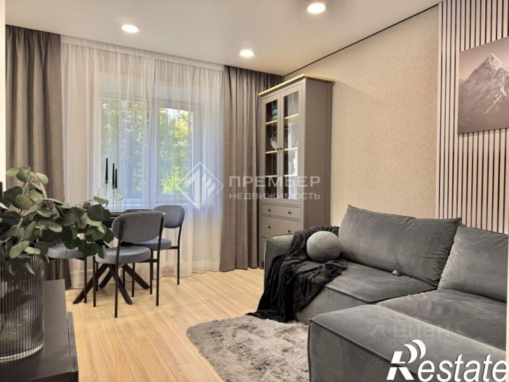 3-комн квартира улица Маклина, 61А,  д. 61А