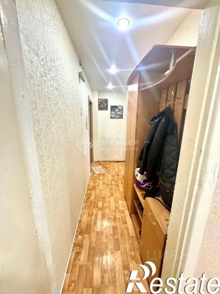 3-комн квартира улица Ивана Попова, 17,  д. 17