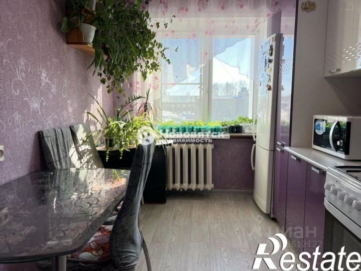 3-комн квартира Луговая улица, 76,  д. 76