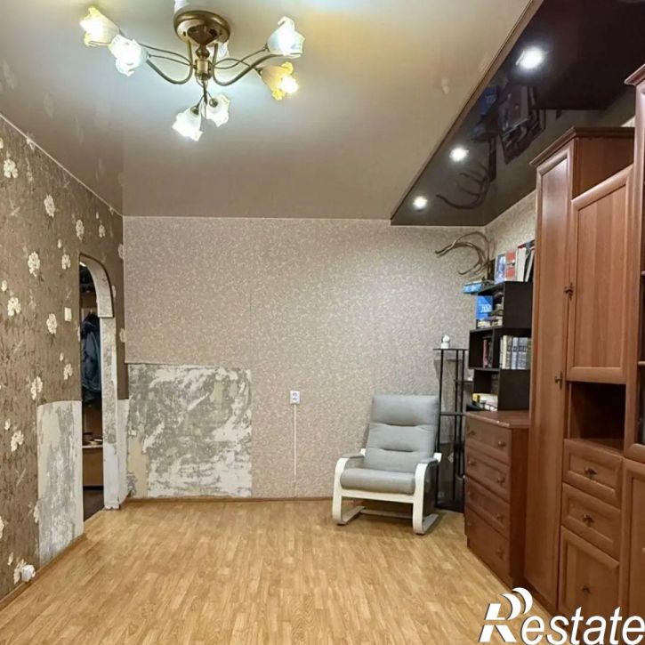 3-комн квартира Строителей пр-кт, 46